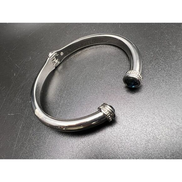 Hinged Cuff Bracelet - Picture 1 of 3